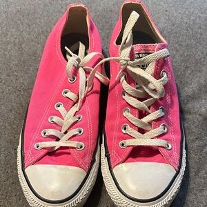 Converse Women's Bright Pink Canvas Sneakers